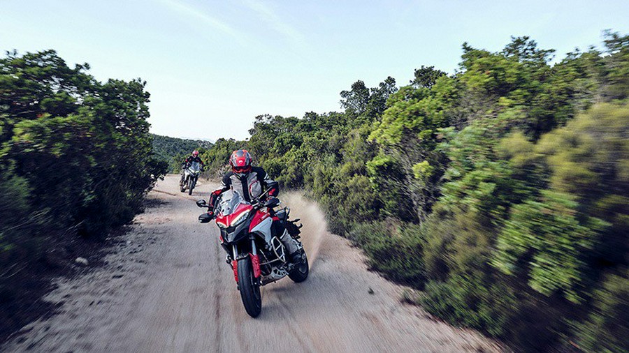 2021 Ducati Multistrada V4 S Travel & Radar
