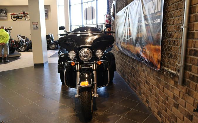 2010 Tri Glide Ultra Classic (FLHTCUTG)