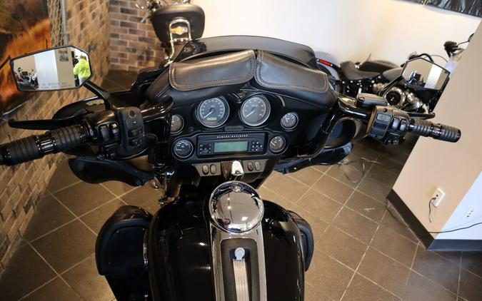 2010 Tri Glide Ultra Classic (FLHTCUTG)