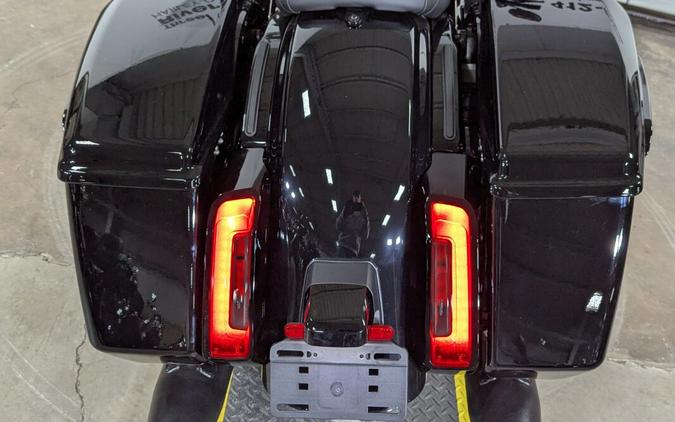 2026 Harley-Davidson® Road Glide® Vivid Black Black Trim