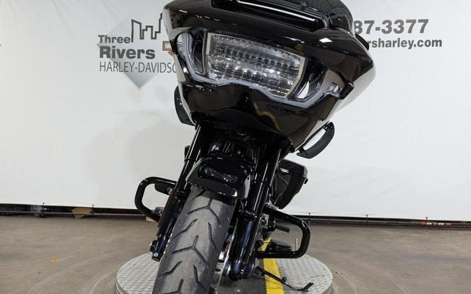 2026 Harley-Davidson® Road Glide® Vivid Black Black Trim