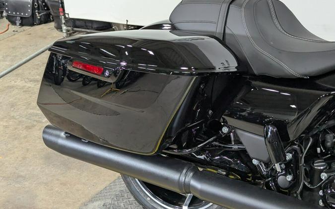 2026 Harley-Davidson® Road Glide® Vivid Black Black Trim