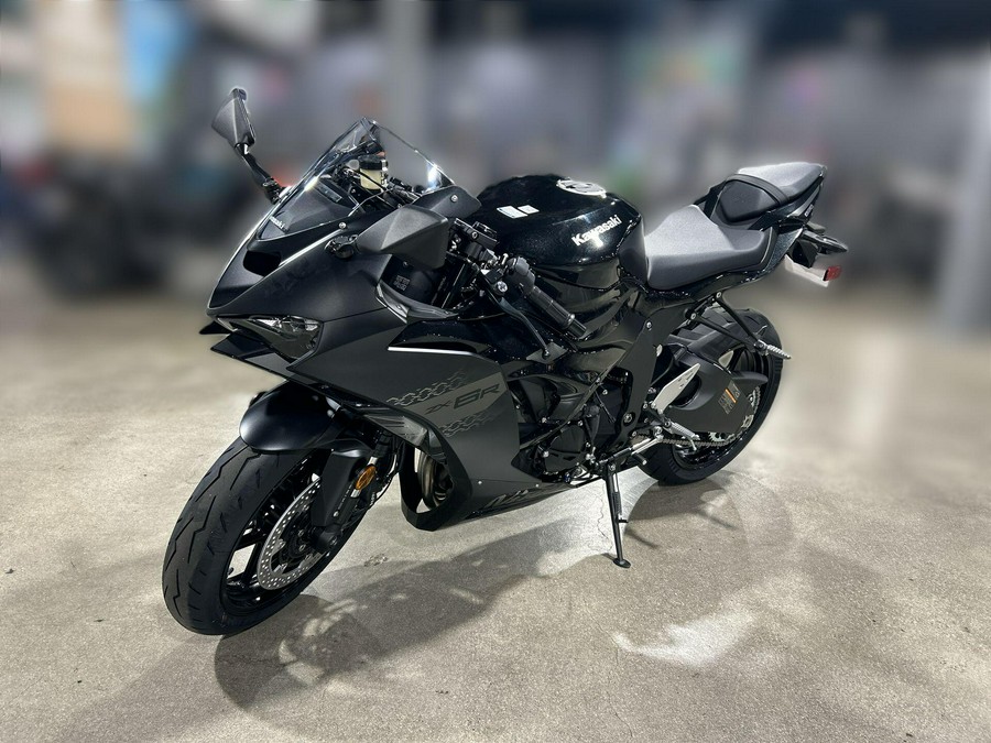 2027 Kawasaki NINJA ZX-6R ABS