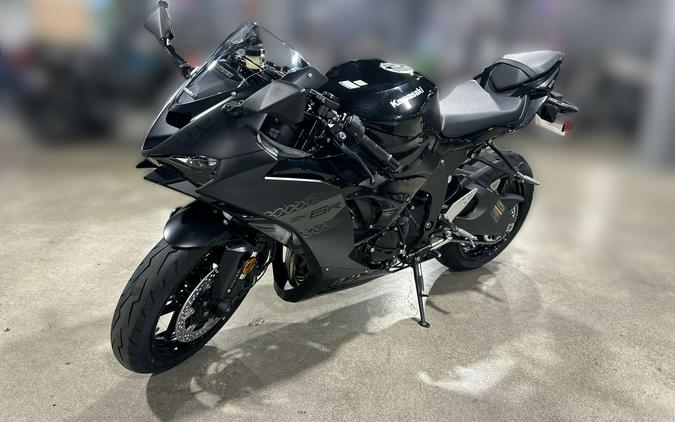 2027 Kawasaki NINJA ZX-6R ABS