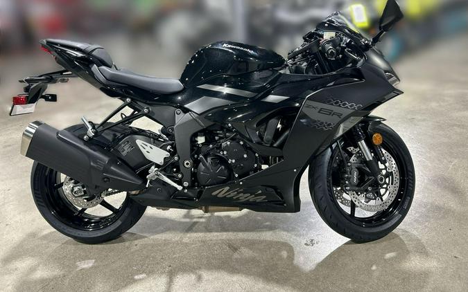 2027 Kawasaki NINJA ZX-6R ABS