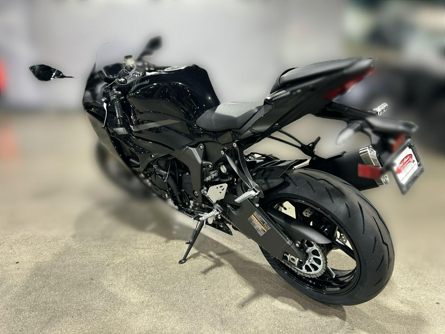 2027 Kawasaki NINJA ZX-6R ABS