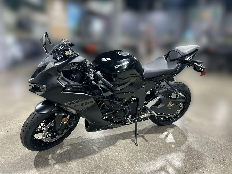 2027 Kawasaki NINJA ZX-6R ABS