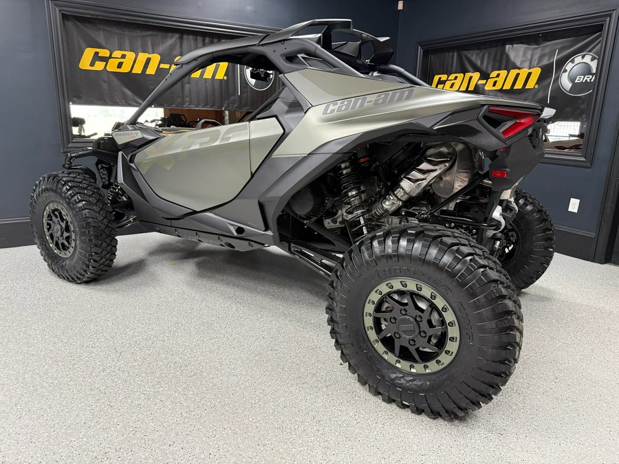 2026 Can-Am Maverick R X RC