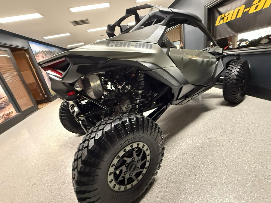 2026 Can-Am Maverick R X RC