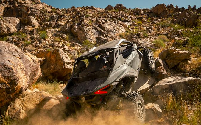 2026 Can-Am Maverick R X RC