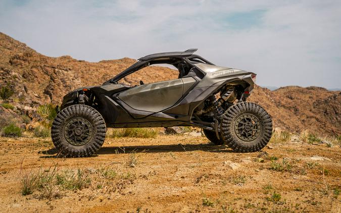 2026 Can-Am Maverick R X RC