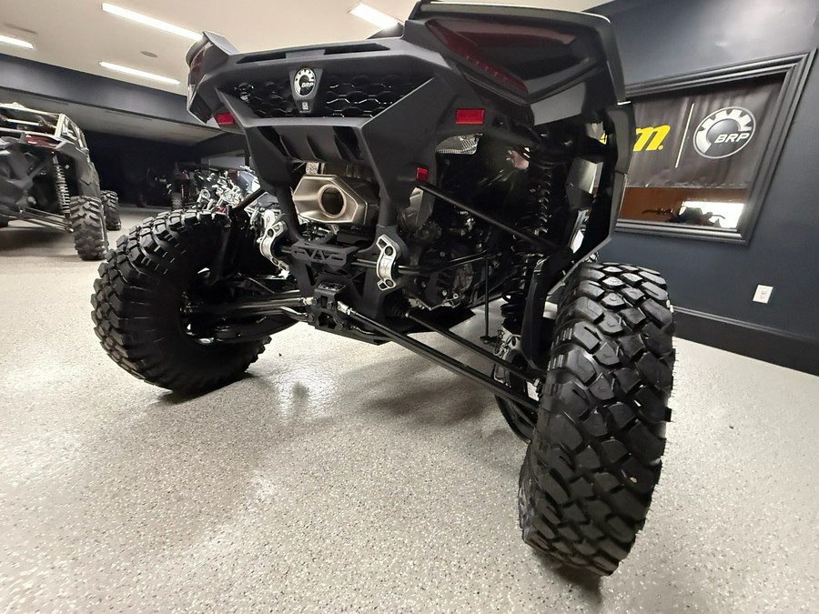 2026 Can-Am Maverick R X RC