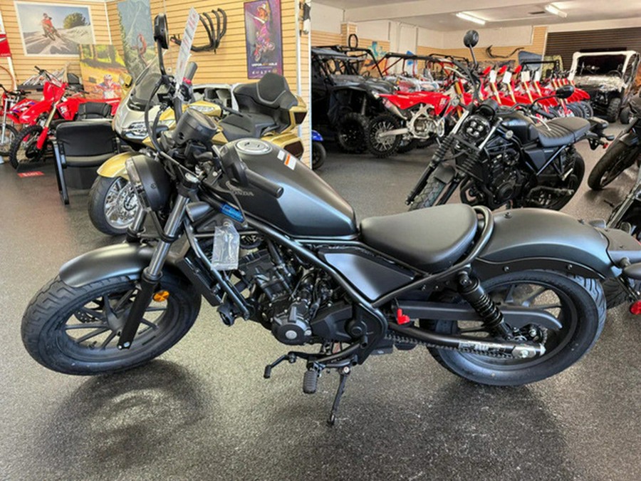 2026 Honda Rebel 300 E-Clutch