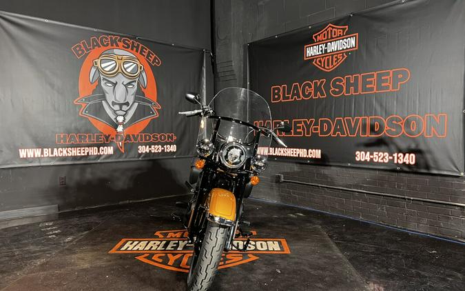 2023 Harley-Davidson® FLHCS Heritage Classic
