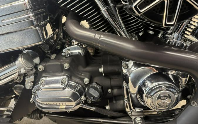 2008 Harley-Davidson® Low Rider® 105th Anniversary