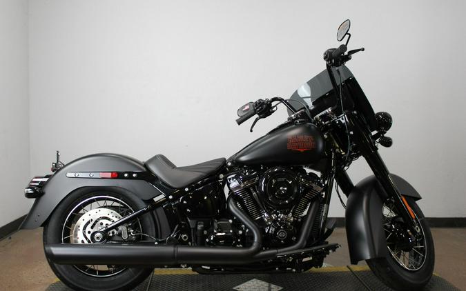 2026 Harley-Davidson® Deadwood™ BLACK DENIM
