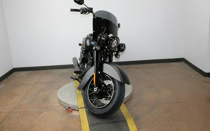 2026 Harley-Davidson® Deadwood™ BLACK DENIM