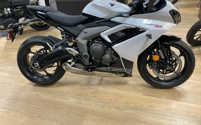 2025 Triumph Daytona