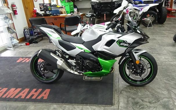 2024 Kawasaki Ninja 7 Hybrid ABS