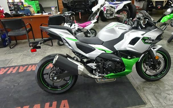 2024 Kawasaki Ninja 7 Hybrid ABS