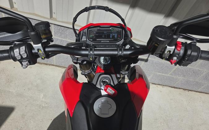 2026 DUCATI Hypermotard 698