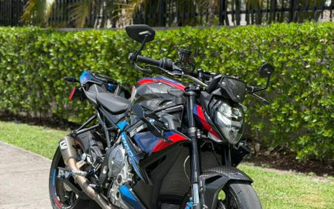 2023 BMW M1000R