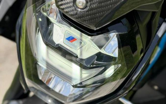 2023 BMW M1000R