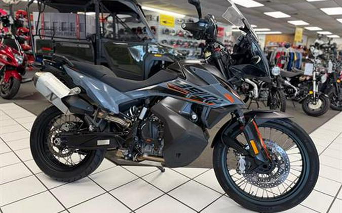 2022 KTM 890 Adventure