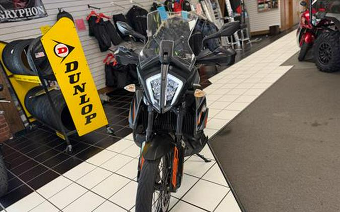 2022 KTM 890 Adventure