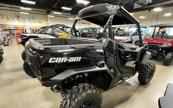 2024 Can-Am® Commander XT 700