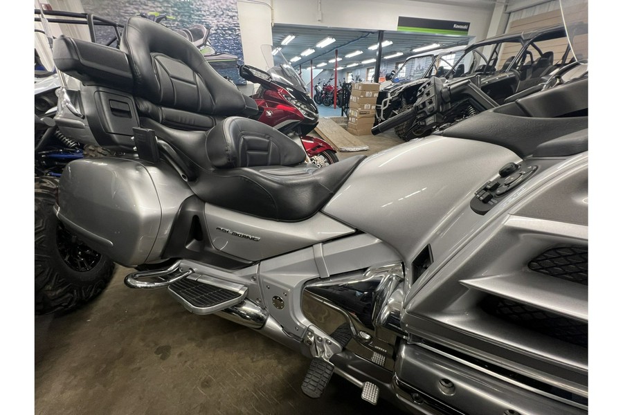 2007 Honda Gold Wing Audio / Comfort / Navi