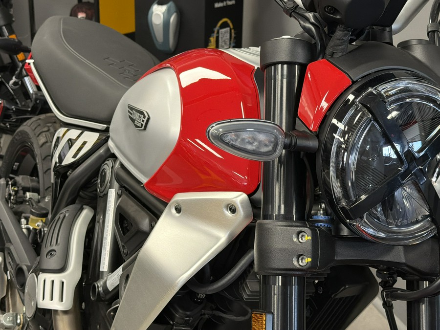 2025 Ducati Scrambler Icon