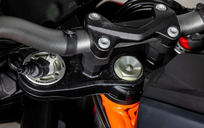 2024 KTM Super Duke 1290 GT
