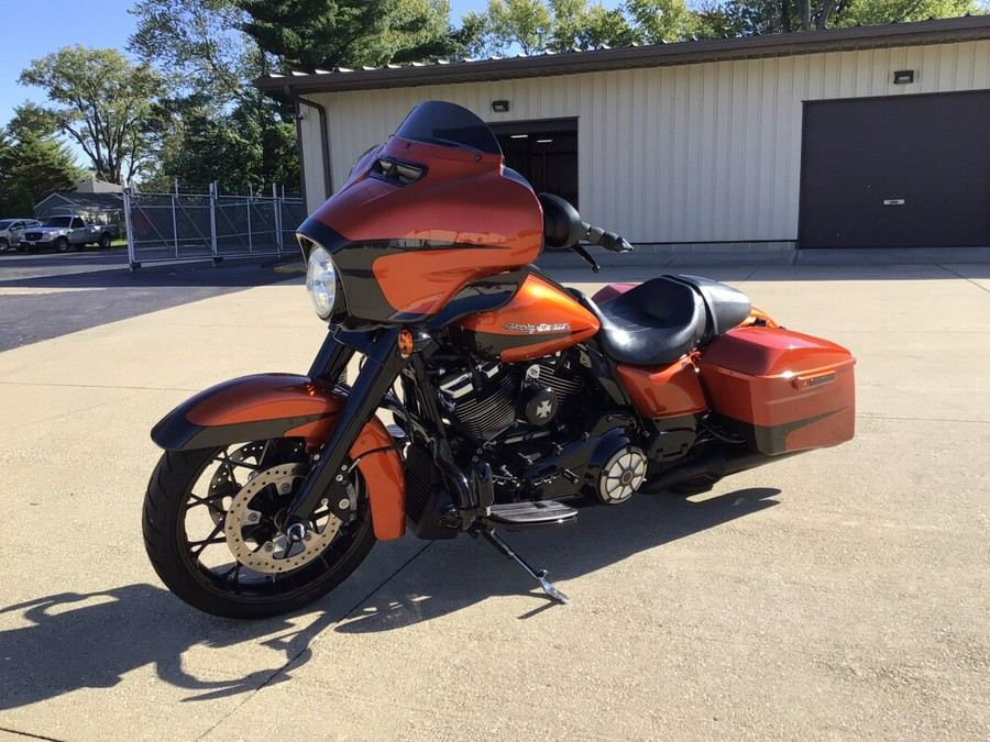 2020 FLHXS Street Glide® Special