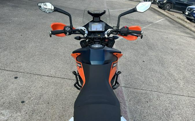 2022 KTM Adventure 390