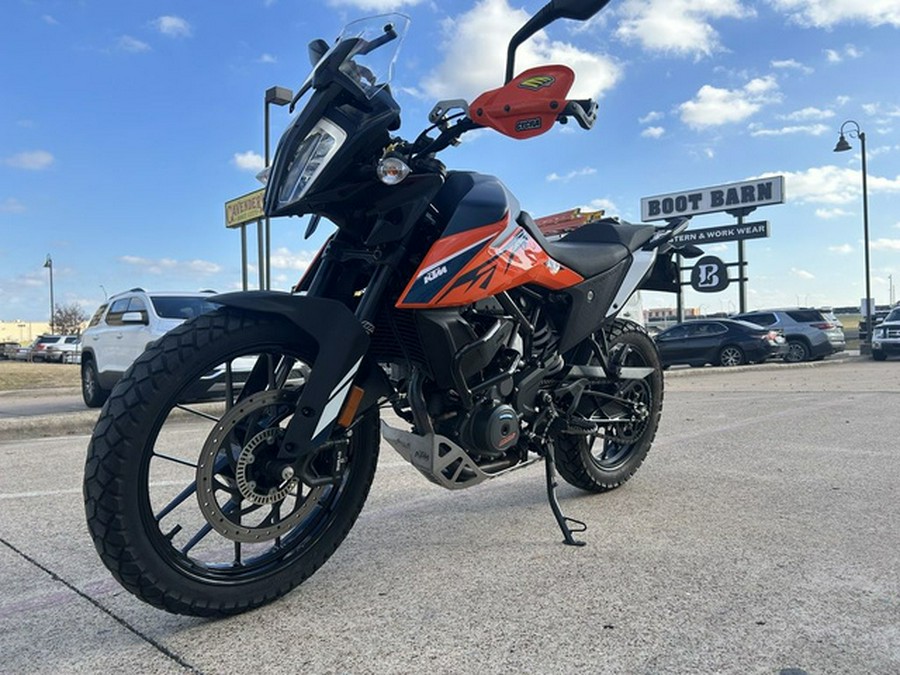 2022 KTM Adventure 390