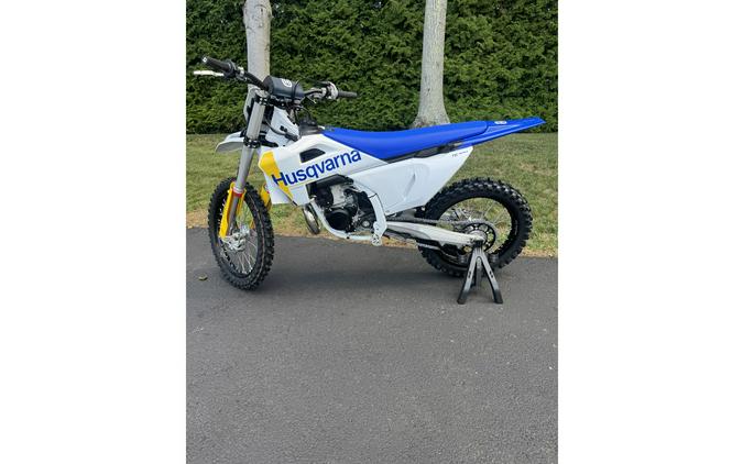 2027 TC 300 - Husqvarna Motorcycles