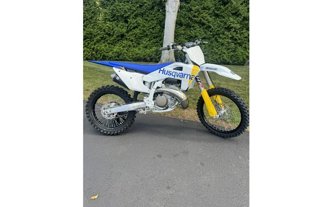 2027 TC 300 - Husqvarna Motorcycles