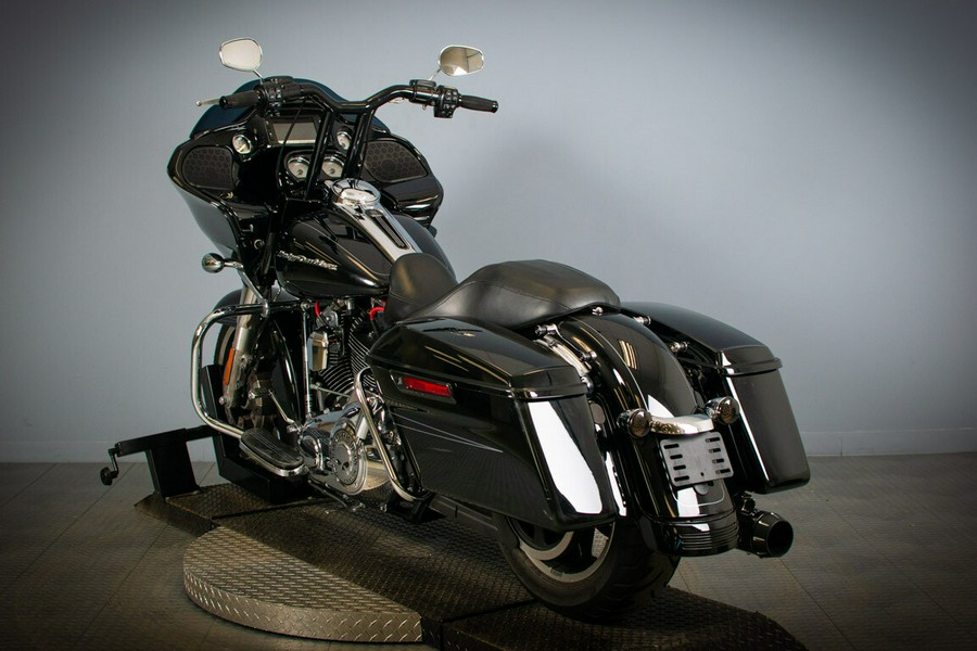 2015 Harley-Davidson® Road Glide® Special
