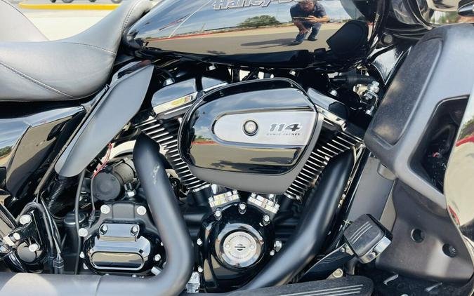 2022 Harley-Davidson Road Glide Limited FLTRK