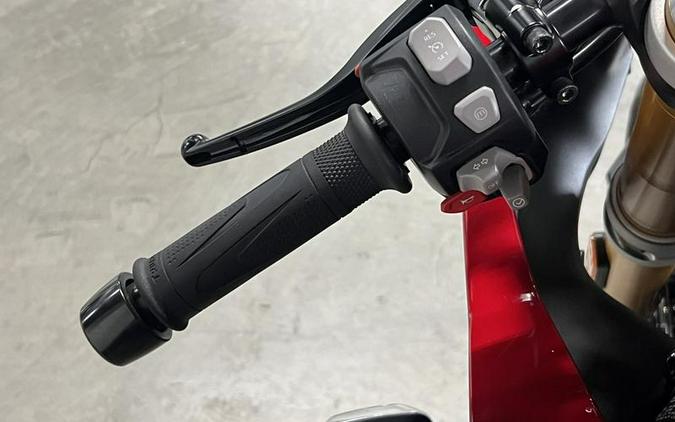 2022 Triumph SPEED TRIPLE 1200RR