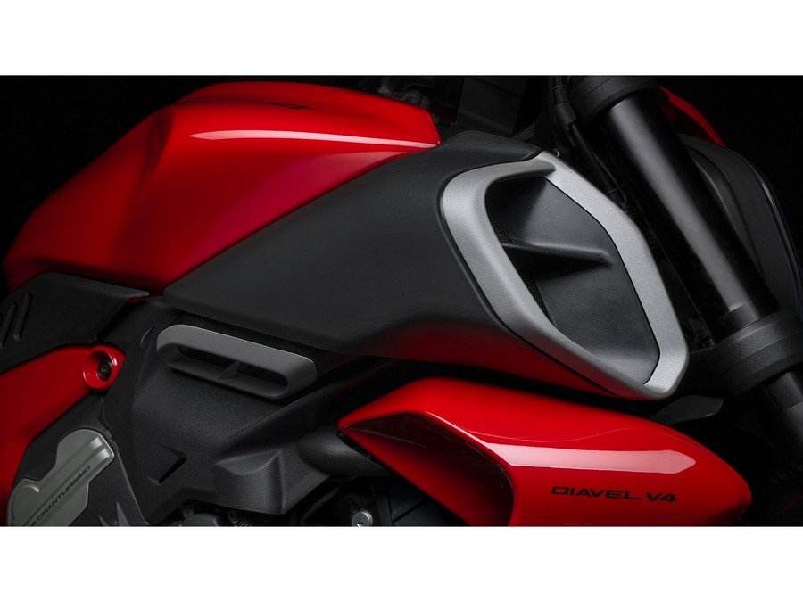 2025 Ducati Diavel V4