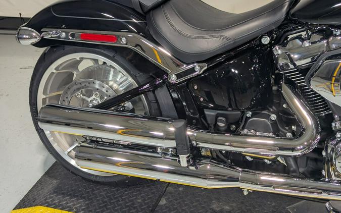 2026 Harley-Davidson® Fat Boy® Vivid Black