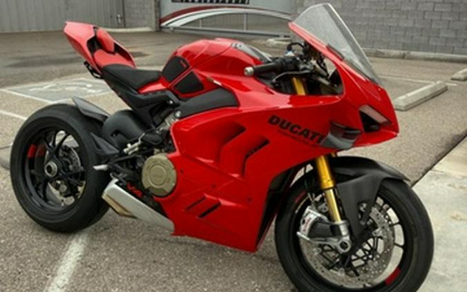 2022 Ducati Panigale V4 S Ducati Red