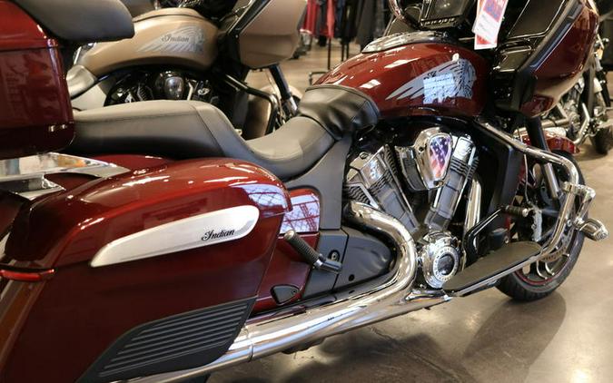 2022 Indian Motorcycle® Challenger® Limited Maroon Metallic