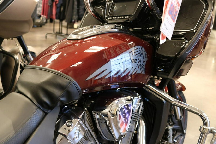 2022 Indian Motorcycle® Challenger® Limited Maroon Metallic