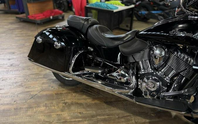 2017 Indian Motorcycle® Roadmaster® Thunder Black