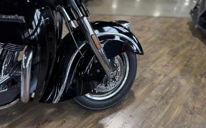 2017 Indian Motorcycle® Roadmaster® Thunder Black