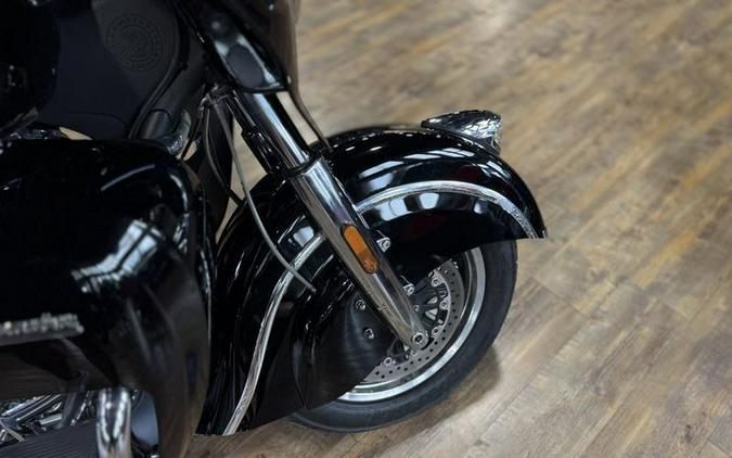 2017 Indian Motorcycle® Roadmaster® Thunder Black