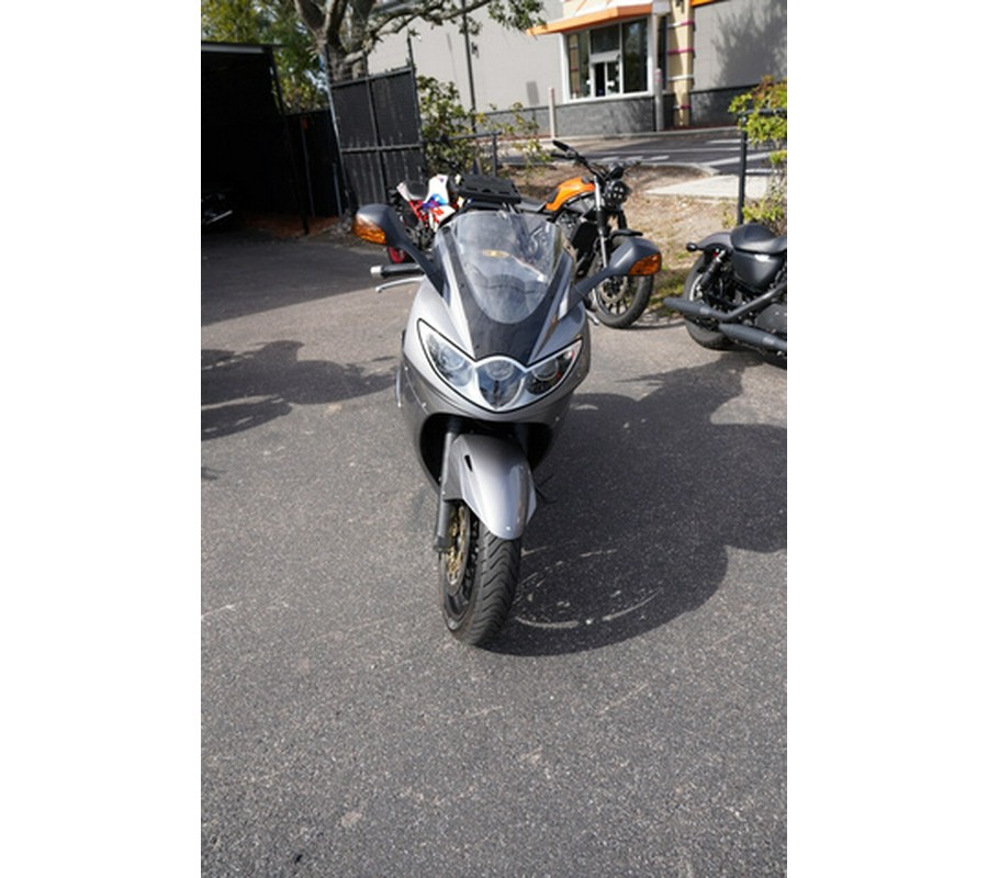 2009 Triumph Sprint ST 1050